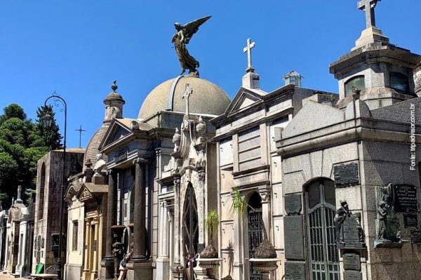 cemiterios famosos