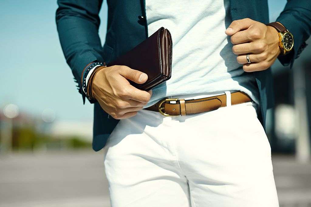 Cinto Masculino: Couro Liso vs. Texturizado para Cada Ocasião