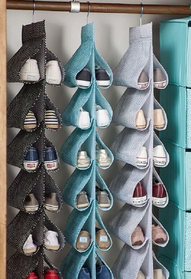 Como limpar sapatos de couro branco
