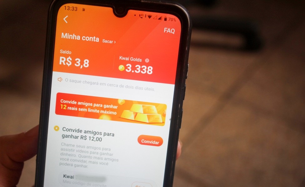 como ganhar dinheiro com kwai
