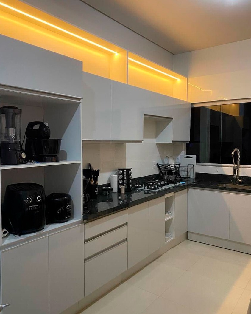 5 Dicas para uma Cozinha Preta Elegante e Funcional
