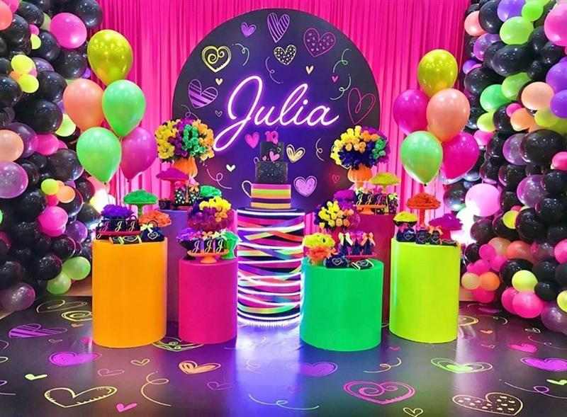 Flores e Folhagens: A Combinação Inesperada do Neon na Natureza - inspiração 1