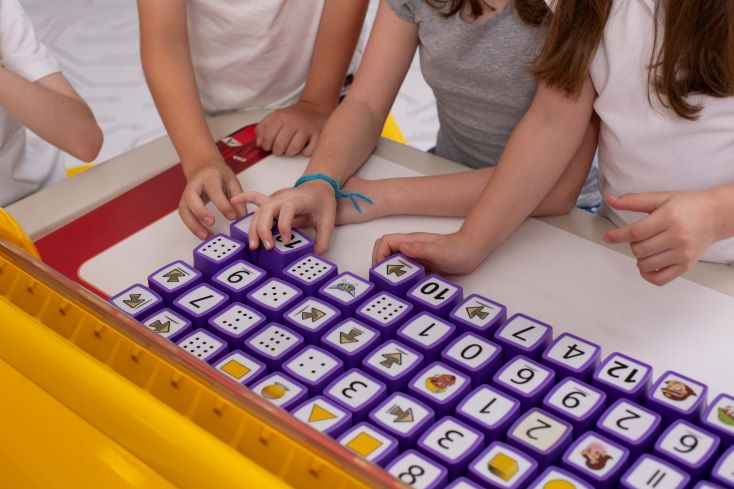 10 Ferramentas Gratuitas de Tecnologia Assistiva para Alunos com Deficiência Visual