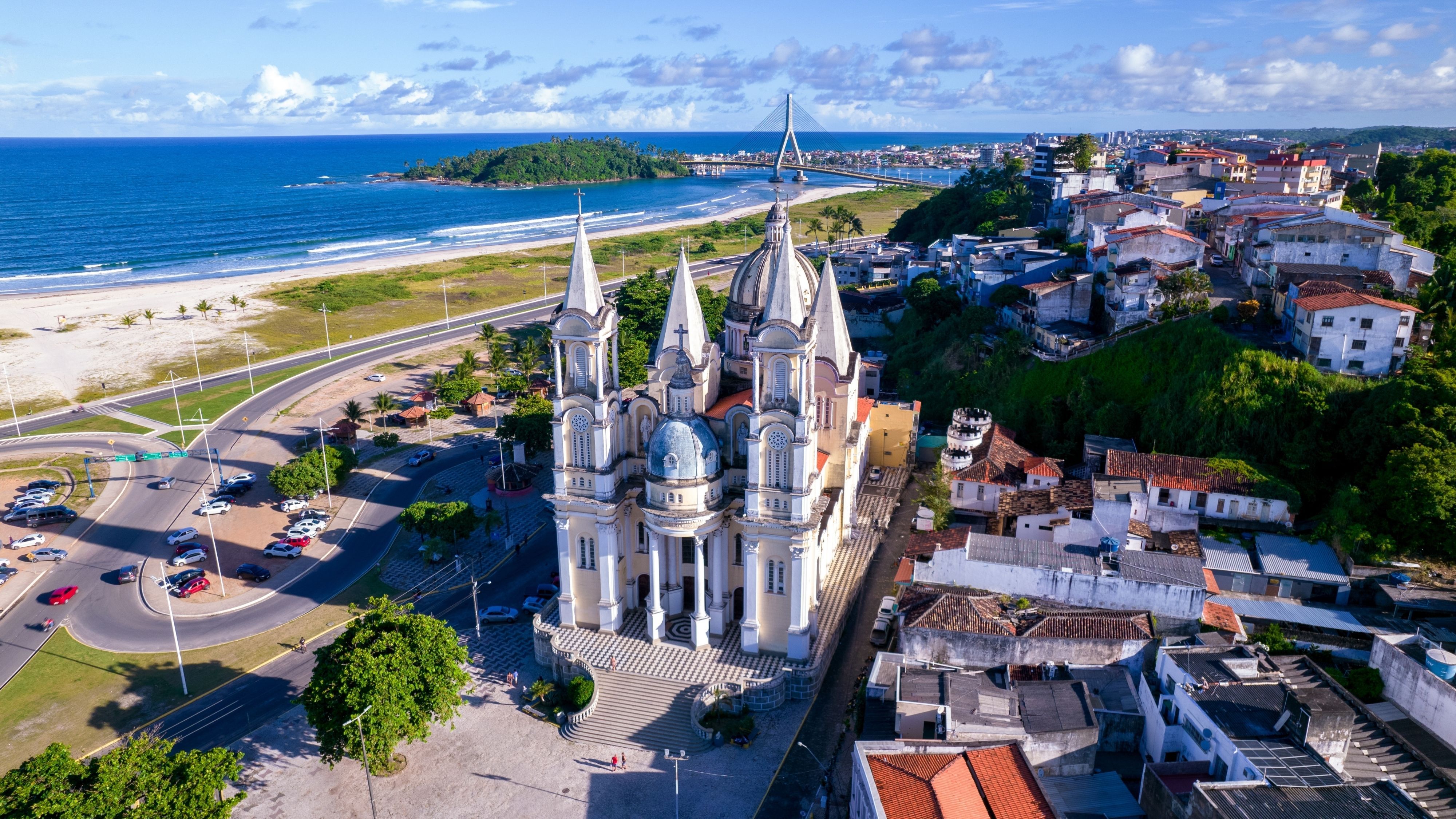 Roteiro Cultural em Ilhéus: Os Passos de Jorge Amado e a História do Cacau