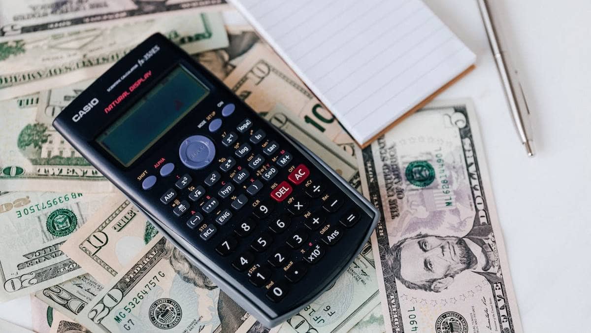 Guia completo para escolher a melhor corretora para fundos cambiais