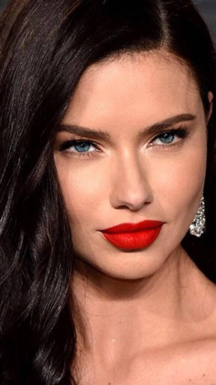 Batom Vermelho Matte vs. Acetinado: Qual o Melhor para Você?