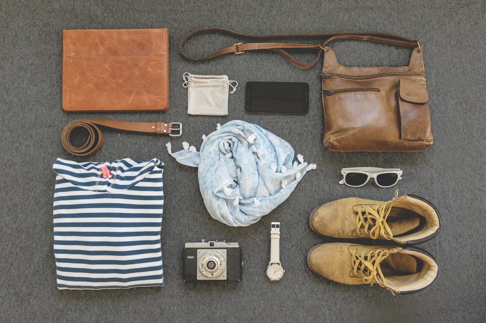 10 peças essenciais para o guarda-roupa do assessor de imprensa