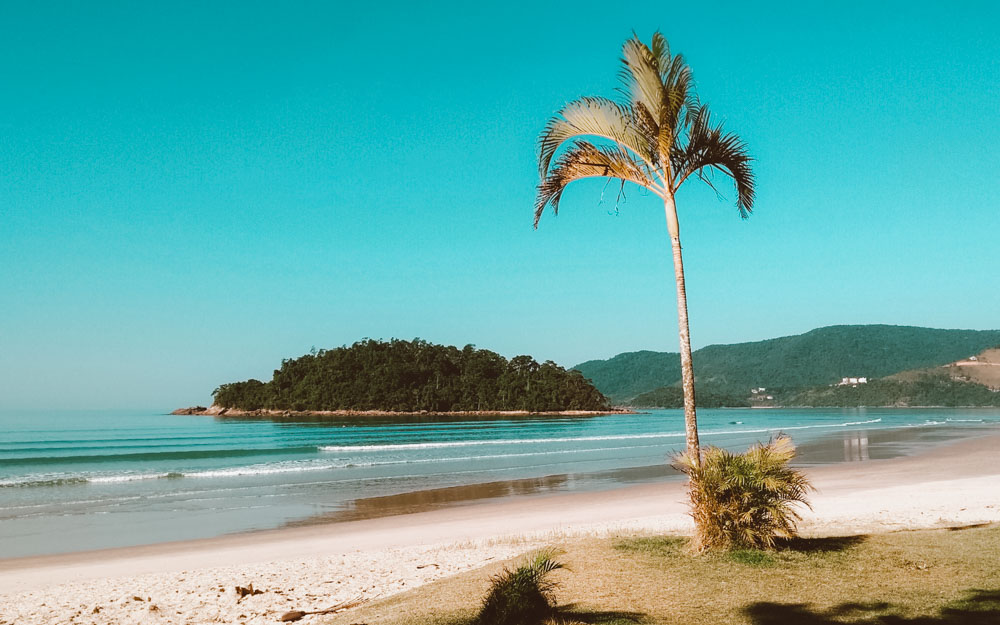 Praia de Pernambuco (Guarujá): Luxo e beleza natural emoldurando o mar - inspiração 2