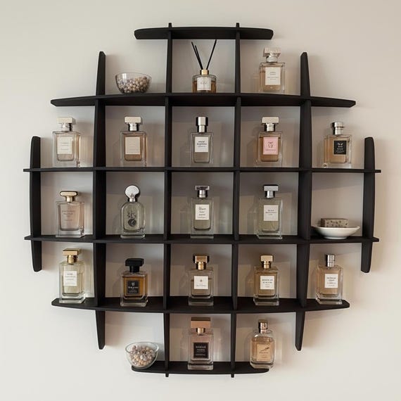 Iluminação LED em Expositores de Perfumes: Luxo e Funcionalidade para Seu Quarto