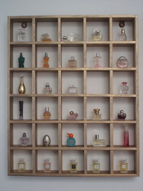 prateleira para perfumes quarto