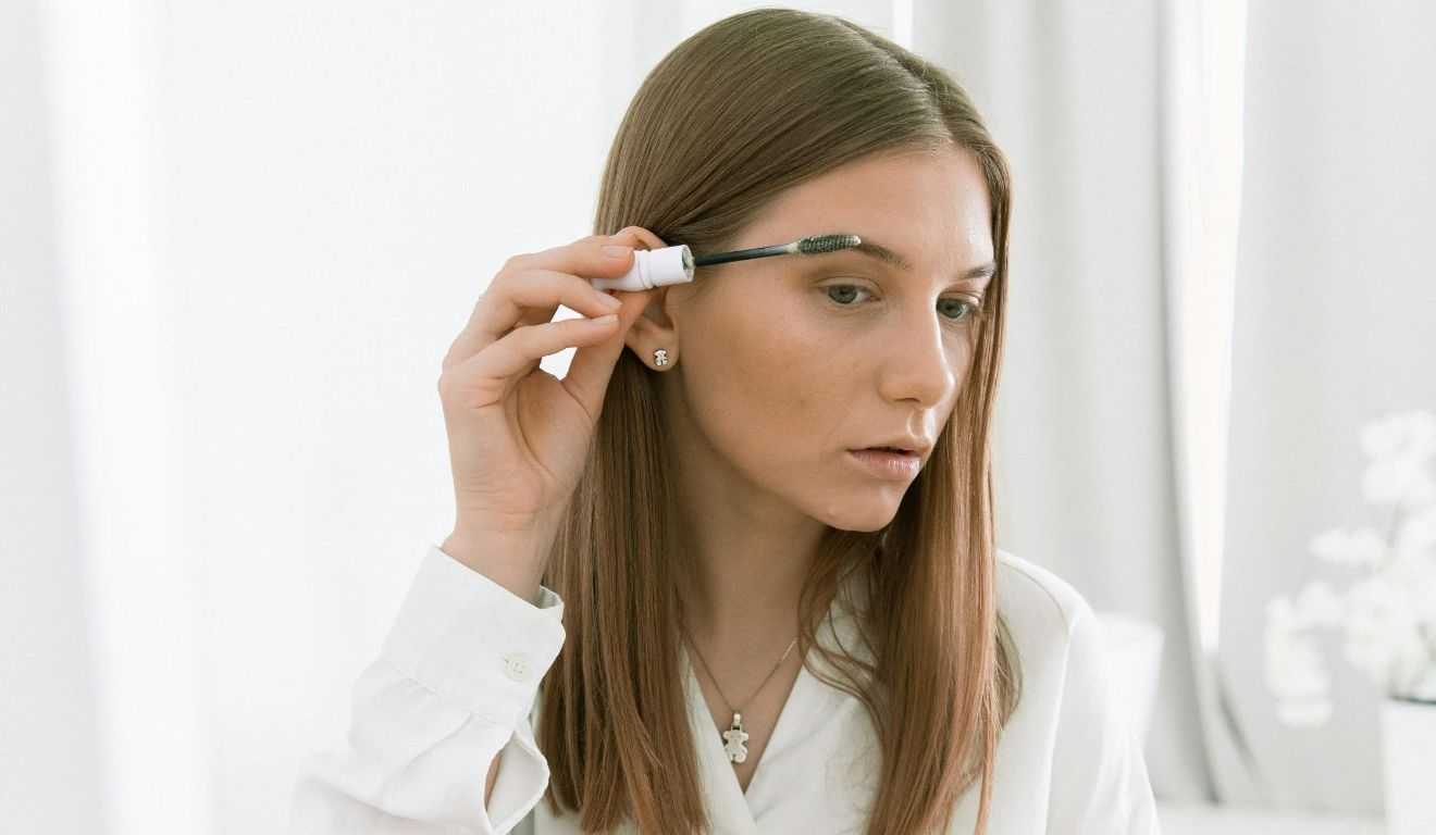 produtos para sobrancelhas falhadas