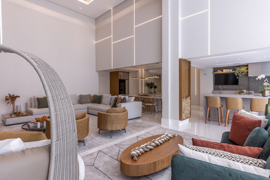 sala com pé direito alto