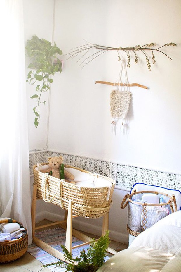 Decoração Sustentável: Use Paletes e Caixotes para um Quarto Estiloso e Econômico