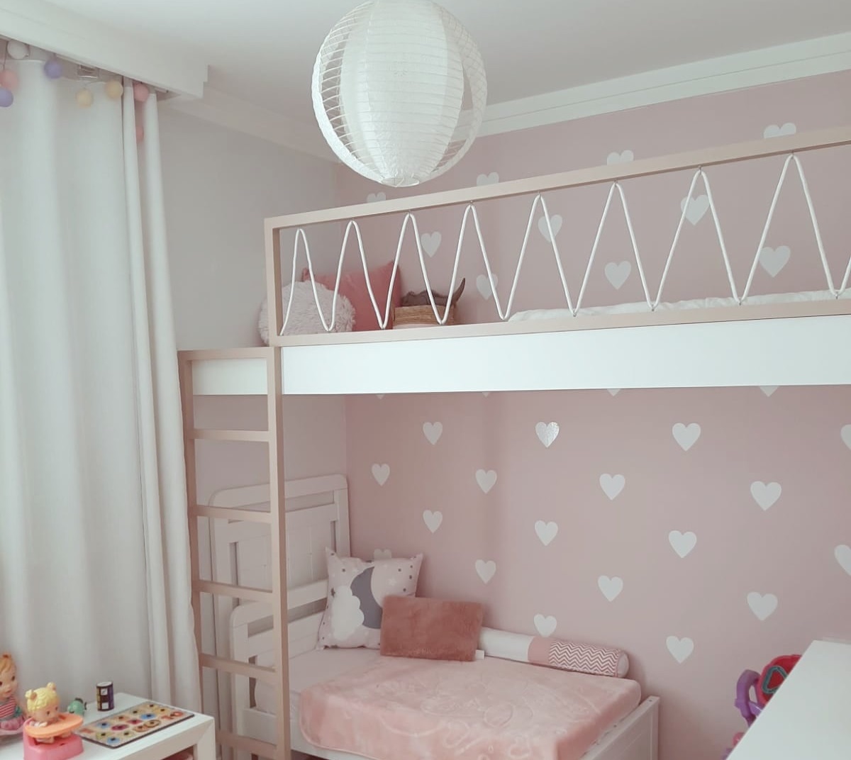 Onde comprar cama suspensa online: Melhores lojas e modelos