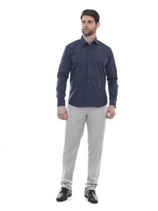 camisa social para fora da calça