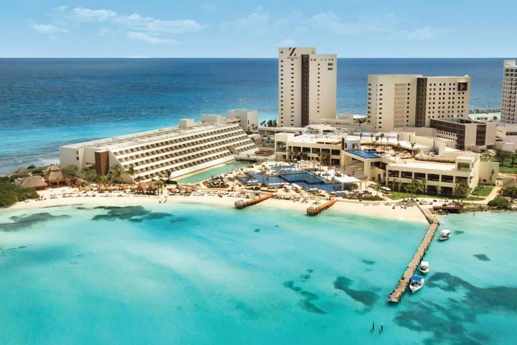 Zona Hoteleira de Cancún: Onde o Luxo Encontra a Foto Perfeita