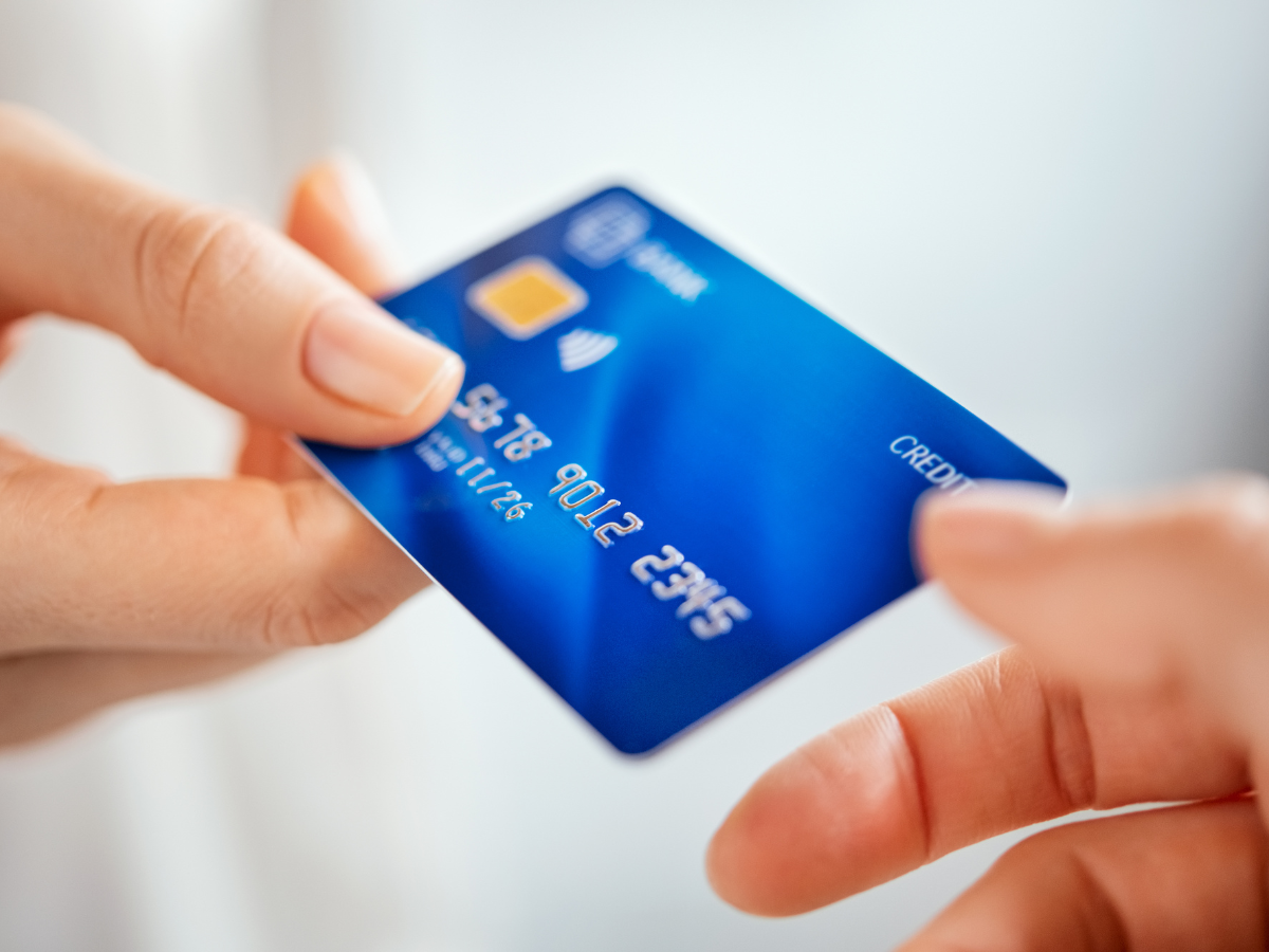 5 ideias de títulos:
1. Cartão de Crédito para Negativados: Guia Completo 2024
2. Como Conseguir um Cartão de Crédito Mesmo com o Nome Sujo
3. As Melhores Opções de Cartão de Crédito Sem Análise de Crédito
4. Cartão Consignado: A Solução para Aposentados e Pensionistas
5. Cartão Pré-Pago: Controle Total para Suas Compras