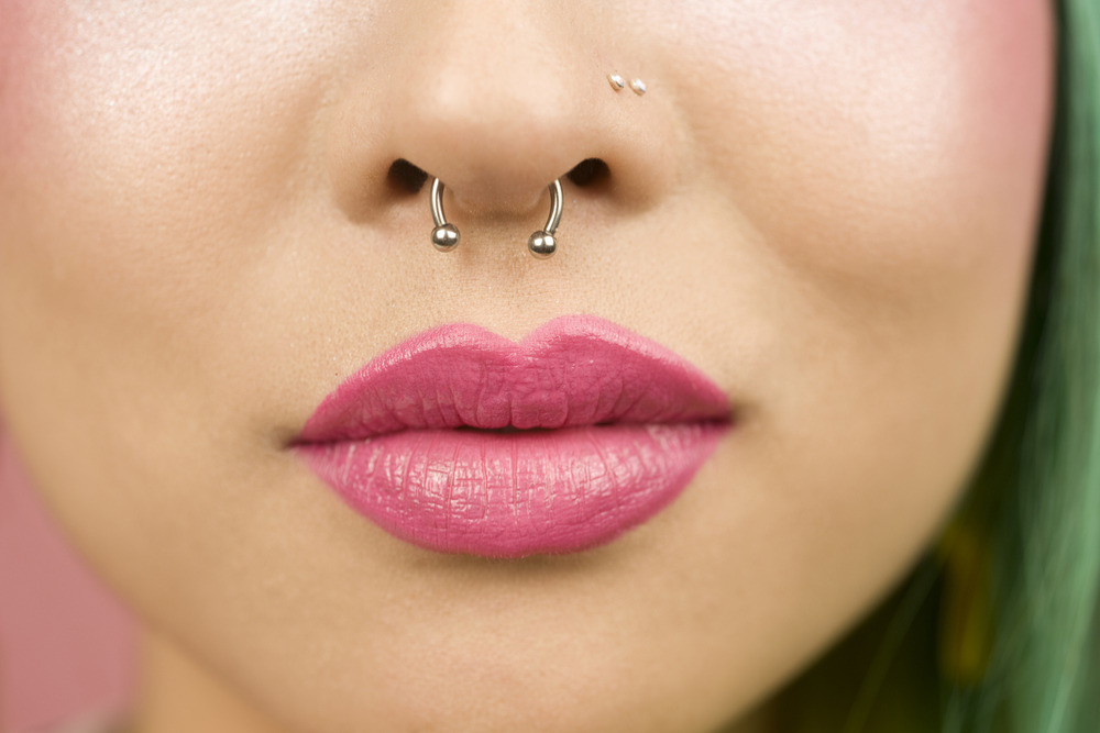 Dor no Piercing do Septo: O Que É Normal e Quando Se Preocupar