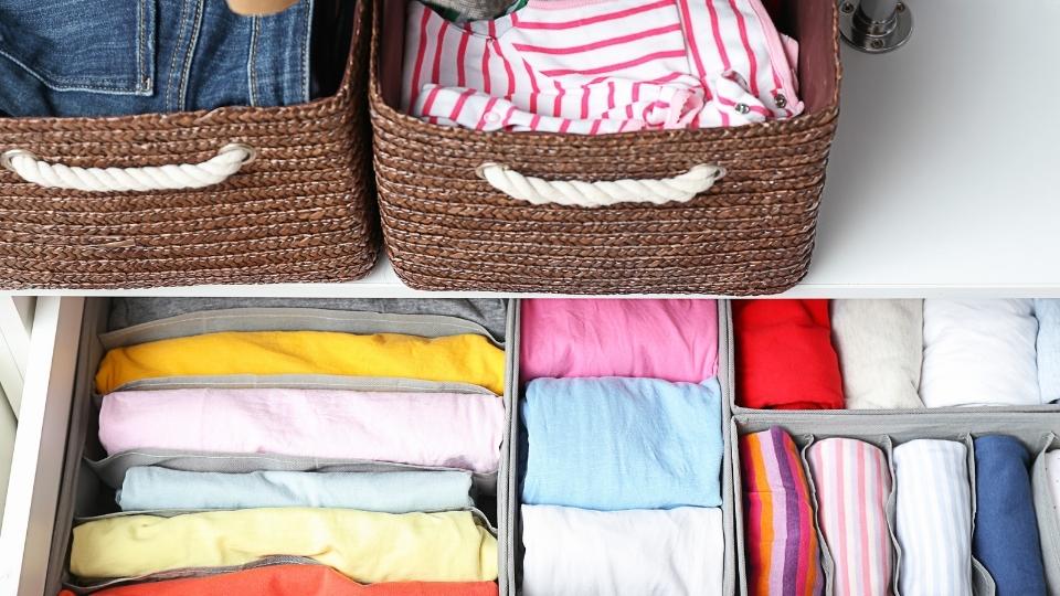 Como fazer a limpeza correta de roupas de inverno antes de guardar
