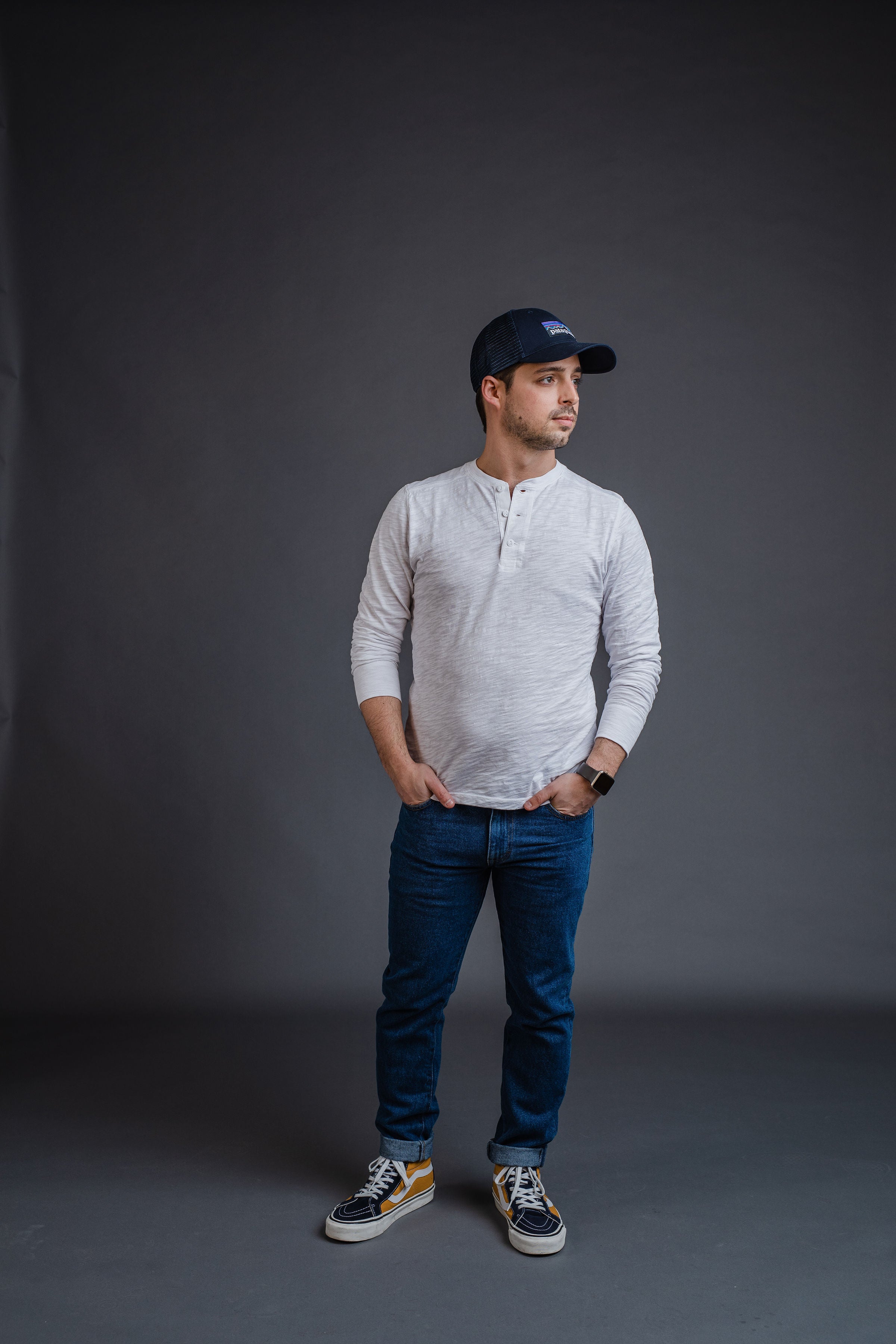 Onde Comprar Camiseta Henley de Qualidade: Marcas e Modelos