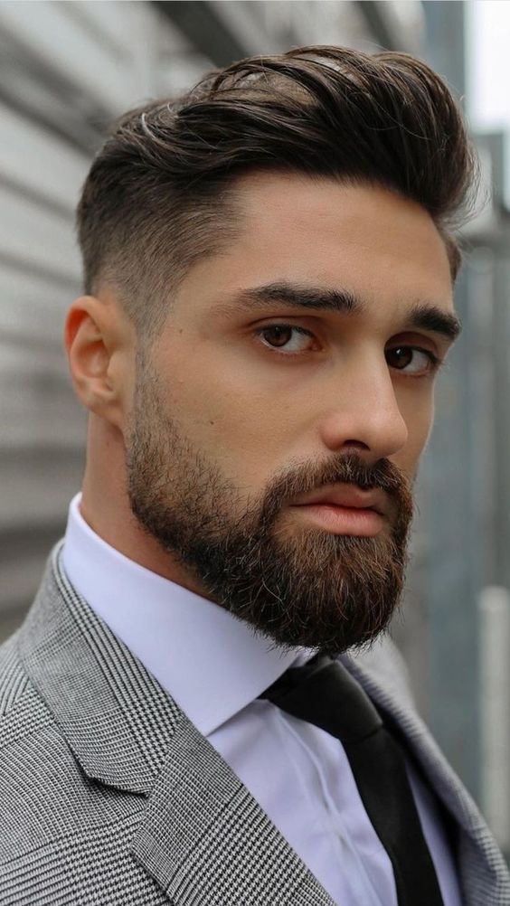 A História e Evolução do Corte Social Masculino