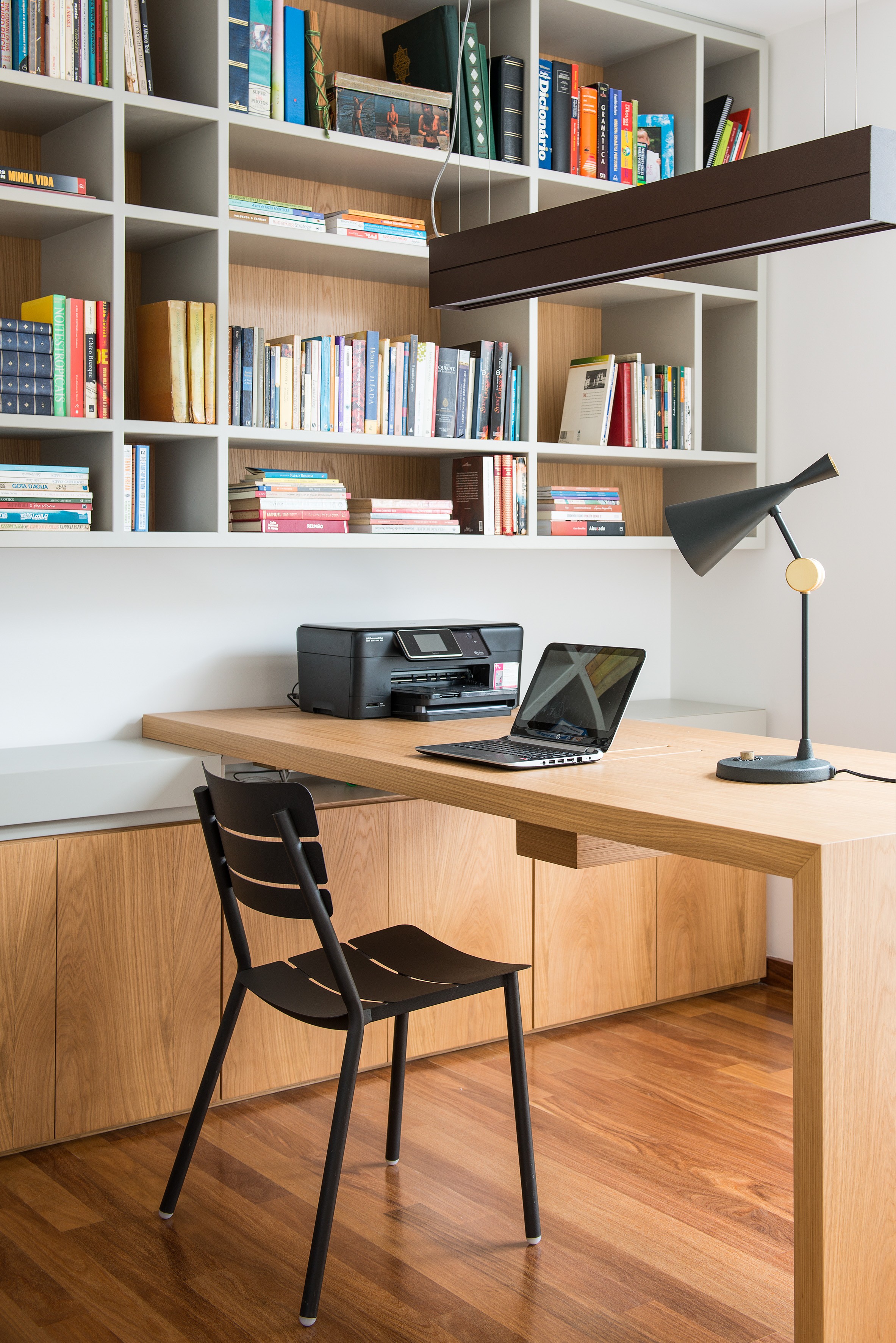 As 5 Melhores Cadeiras Ergonômicas Custo-Benefício para Home Office em 2025