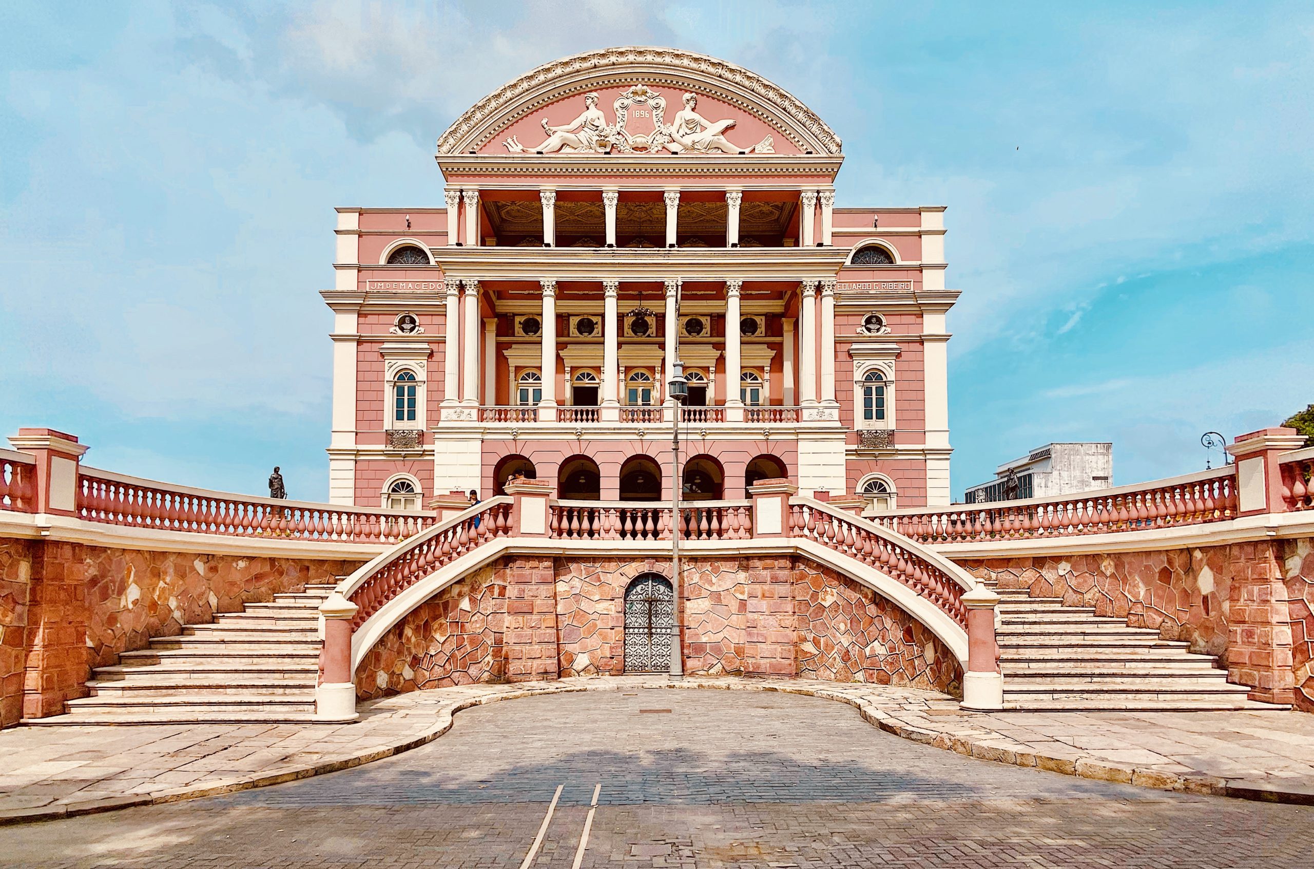 Curiosidades sobre a Cúpula e os Materiais do Teatro Amazonas