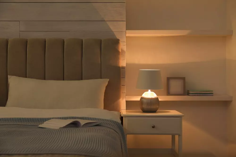 iluminação quente para quarto