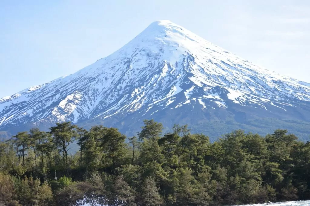 lagos andinos chile