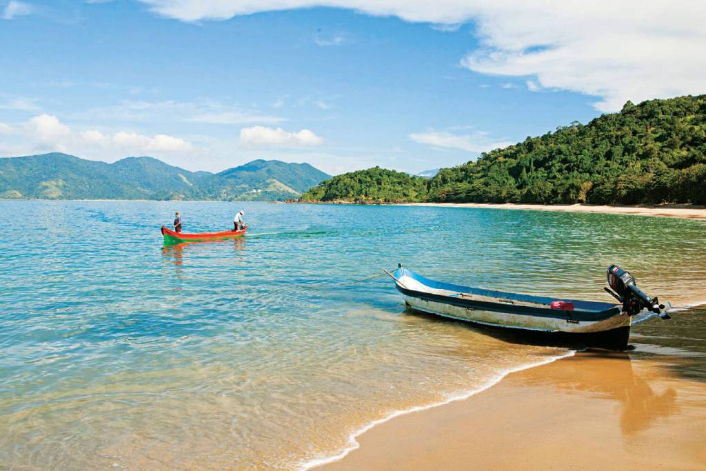 Descubra as Praias Ideais para Famílias no Litoral Norte de SP