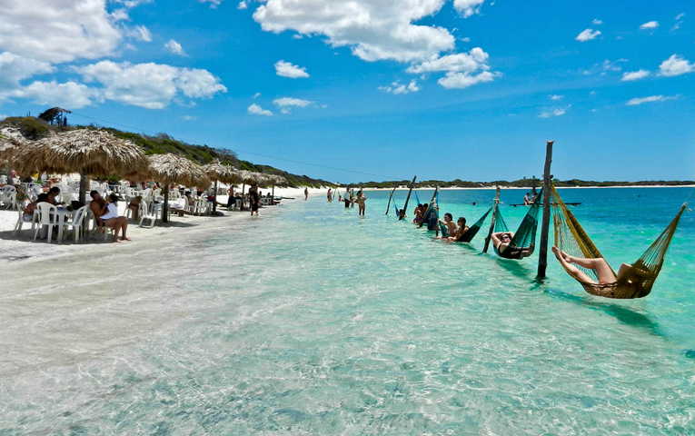 Descubra o 'Caribe Brasileiro': Maragogi e Arraial do Cabo em Detalhes
