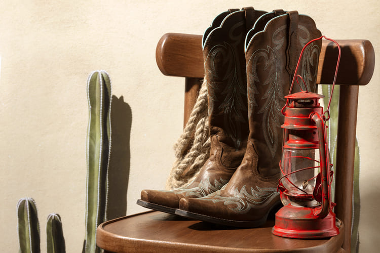 Do Rodeio à Cidade: A Versatilidade da Bota Texana