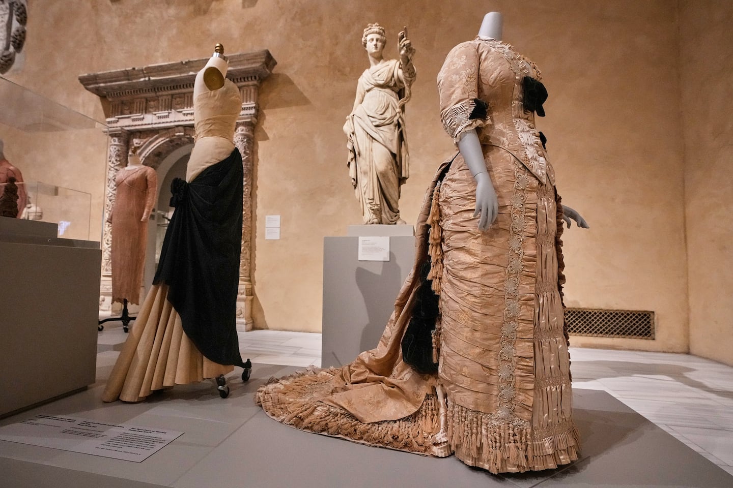 moda para curadores de arte