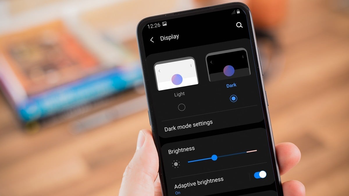 Como verificar o tipo de tela do seu celular (OLED