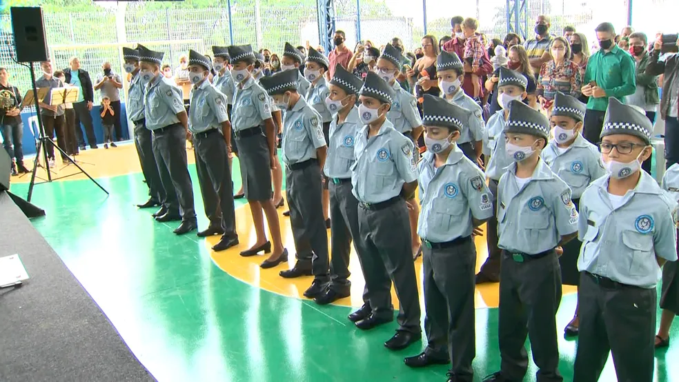 O que muda com a gestão compartilhada em escolas cívico-militares?