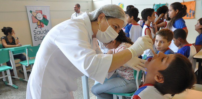 Guia Completo para Municípios: Como Aderir ao Programa Saúde na Escola