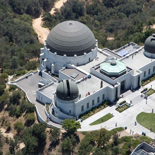Planetário Samuel Oschin: Vale a Pena o Ingresso?