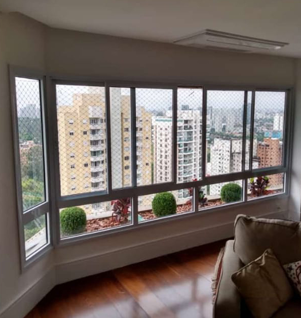 Grandes Ideias: Otimizando a Decoração do Peitoril em Apartamentos