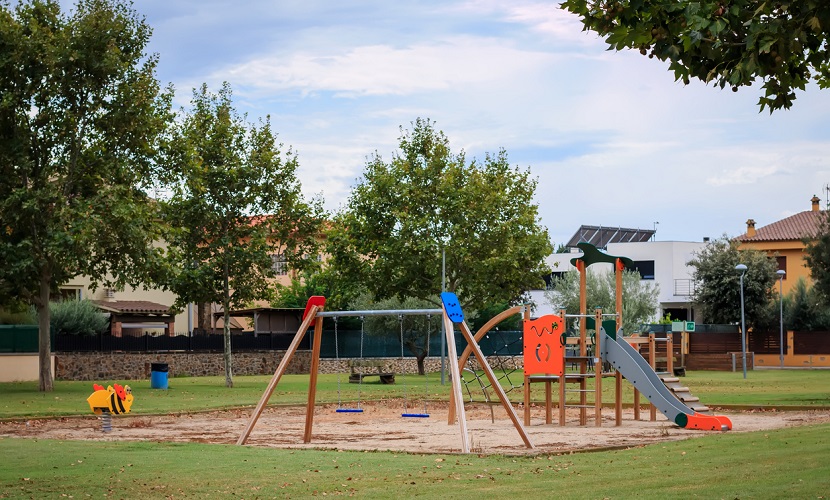 1. Roteiro de 7 dias em Portugal com crianças: O que não pode faltar!
2. Descubra os parques aquáticos mais divertidos do Algarve para a sua família.
3. Viagem de comboio em Portugal com crianças: Dicas e roteiros.
4. Planejando sua viagem para Portugal: Documentação e segurança para menores.
5. Portugal dos Pequenitos: Uma viagem no tempo para os pequenos exploradores.