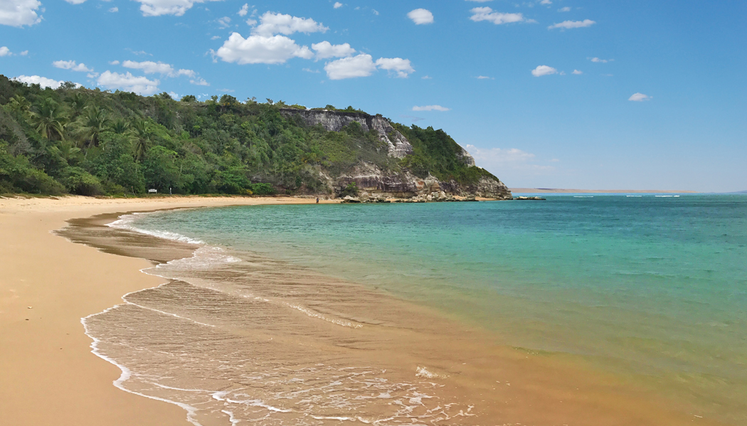 Onde se hospedar na Praia do Espelho: Pousadas charmosas e opções de luxo