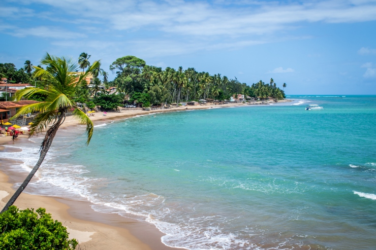 Maceió vs. Maragogi: Qual Destino Escolher para Suas Férias em Alagoas?