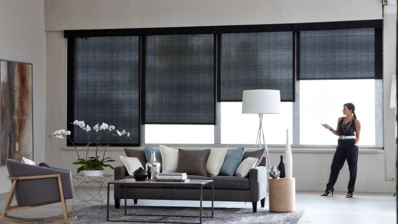 quarto com automação de cortinas