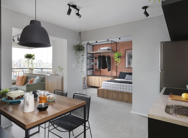 Materiais Aparentes: O Segredo do Estilo Industrial no Quarto Loft