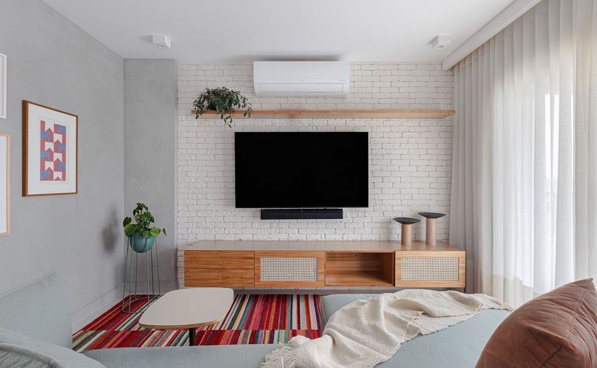 Cores e Iluminação: Ampliando Visualmente Sua Sala Pequena