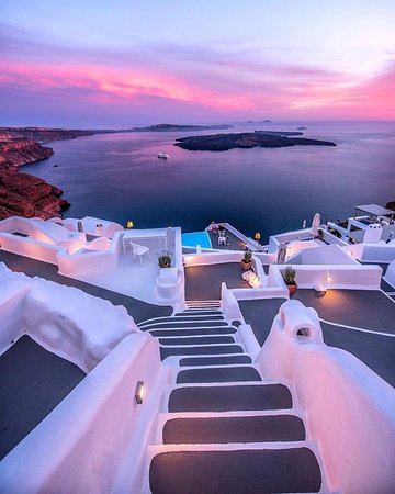As melhores praias vulcânicas de Santorini: Red Beach