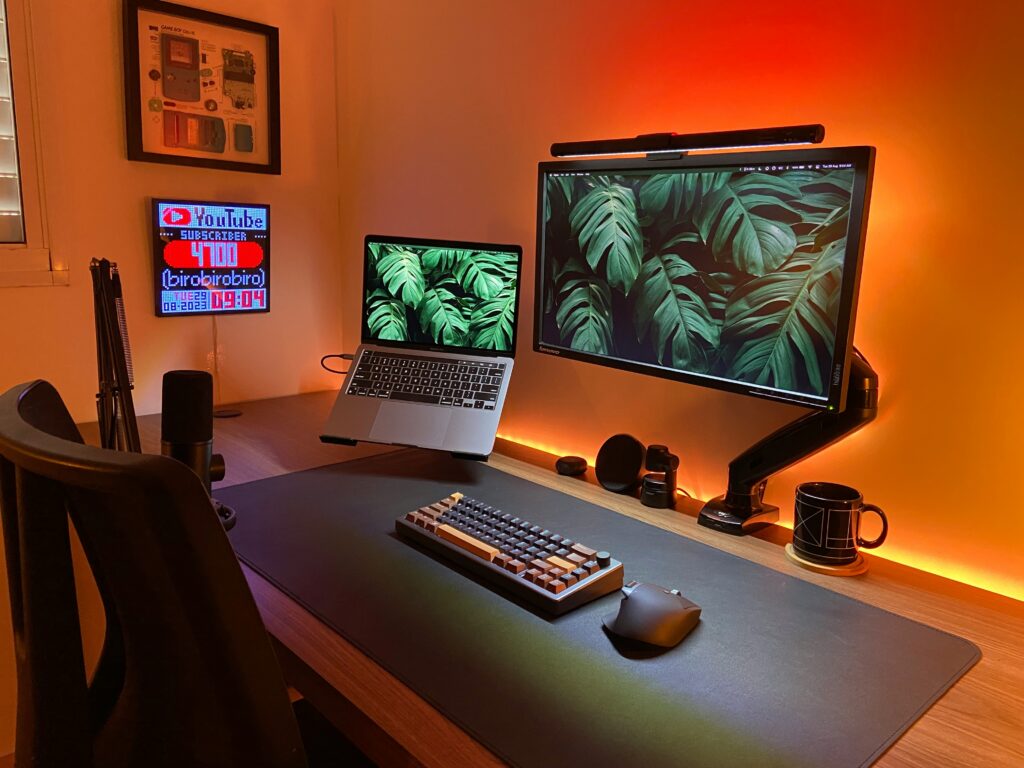 Guia Completo: Como Esconder Cabos no Seu Setup Gamer Minimalista