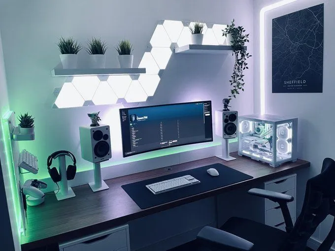 Mesas Gamer Minimalistas: Modelos em L e Retos para Otimizar Seu Espaço
