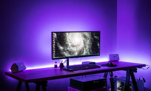 Cadeiras Ergonômicas que Combinam com Setups Minimalistas: Conforto e Estilo