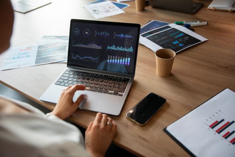 Os Melhores Aplicativos de Finanças Pessoais para Organizar Seu Dinheiro em 2024