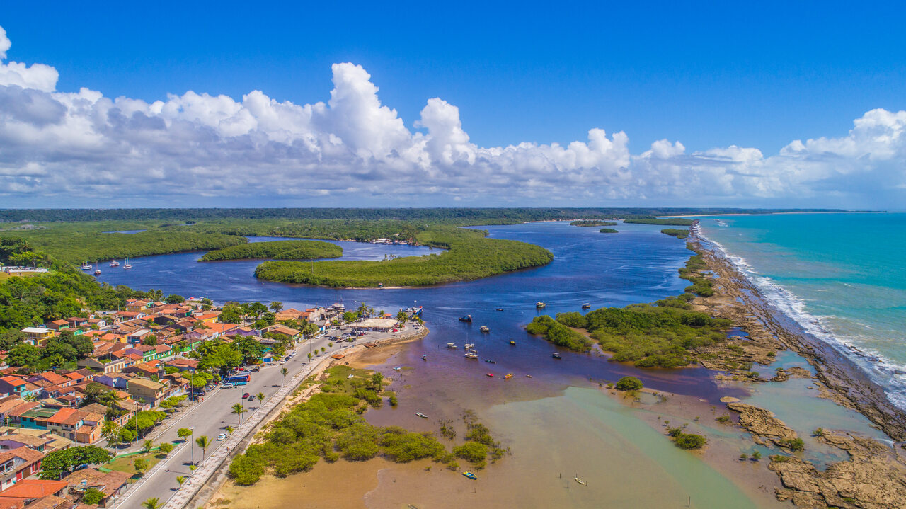 Guia de Praias Escondidas do Sul da Bahia: Tesouros a Descobrir
